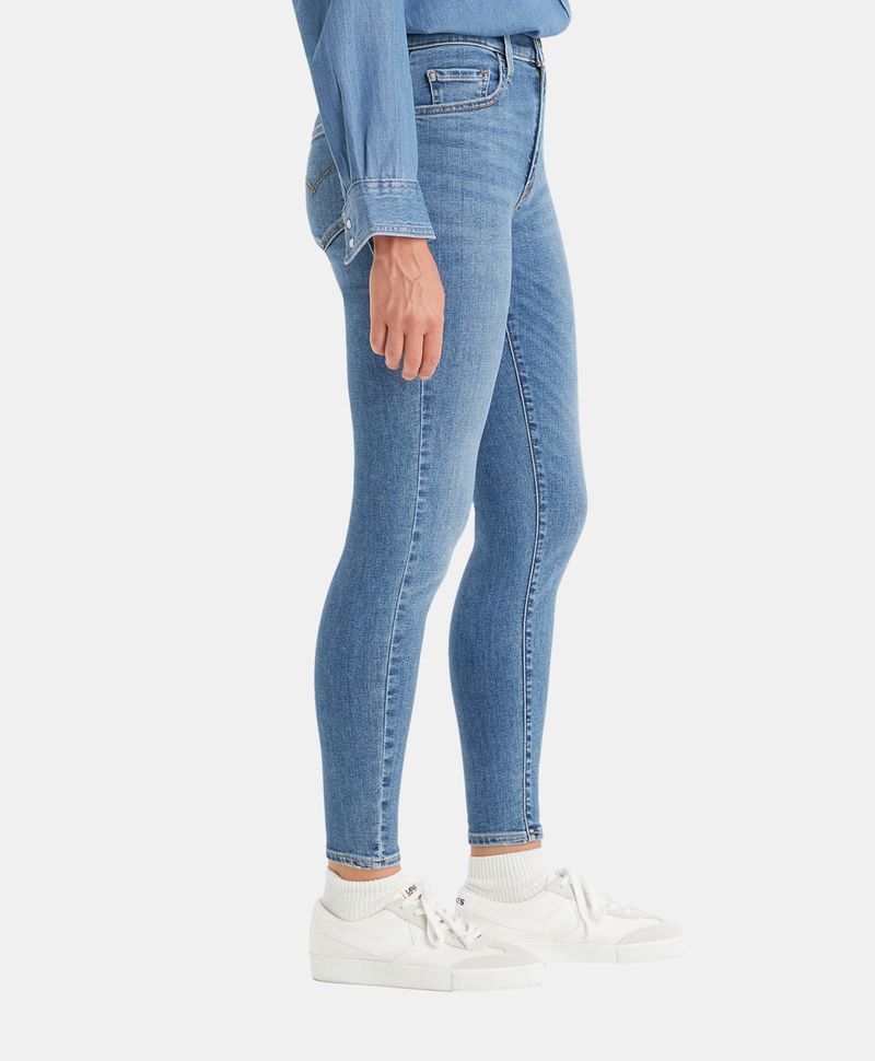 LEVI’S - HIGH MOTION JEANS