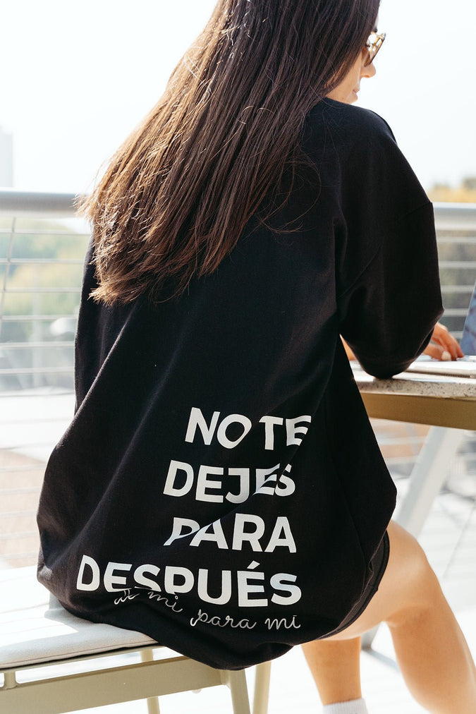 CAMISETA OVERSIZED DE MI, PARA MI