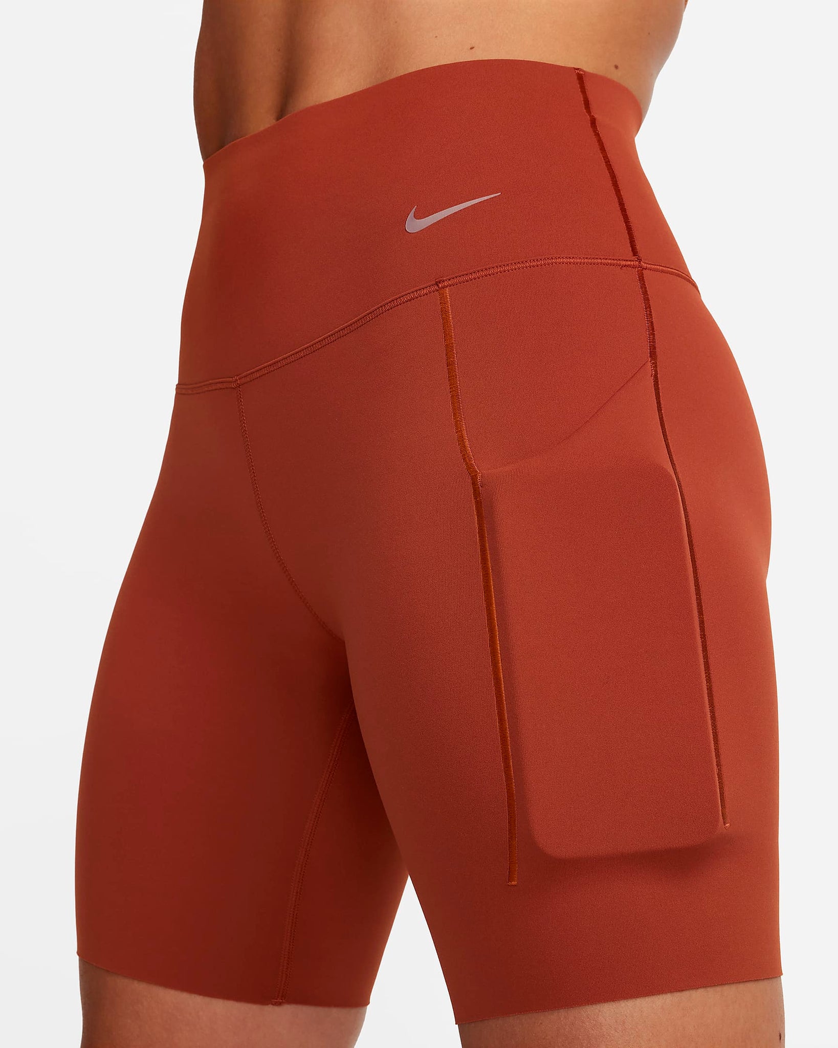 Nike Universa - Shorts de ciclismo con bolsillos de 20 cm de tiro alto y media sujeción para mujer