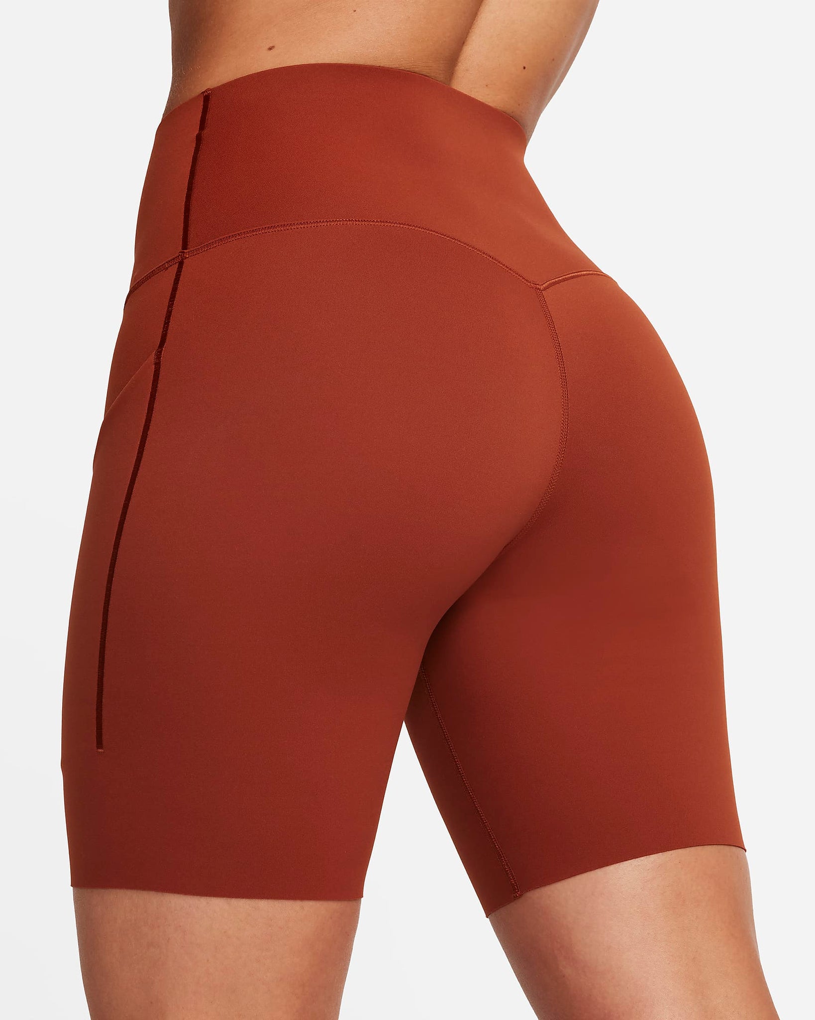 Nike Universa - Shorts de ciclismo con bolsillos de 20 cm de tiro alto y media sujeción para mujer